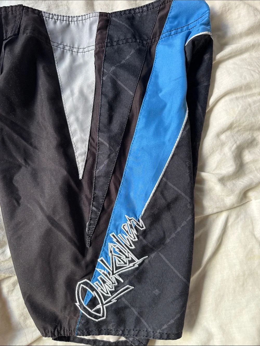 Quicksilver Y2K 90’s vintage black & gray Swim Trunks/ board shorts.